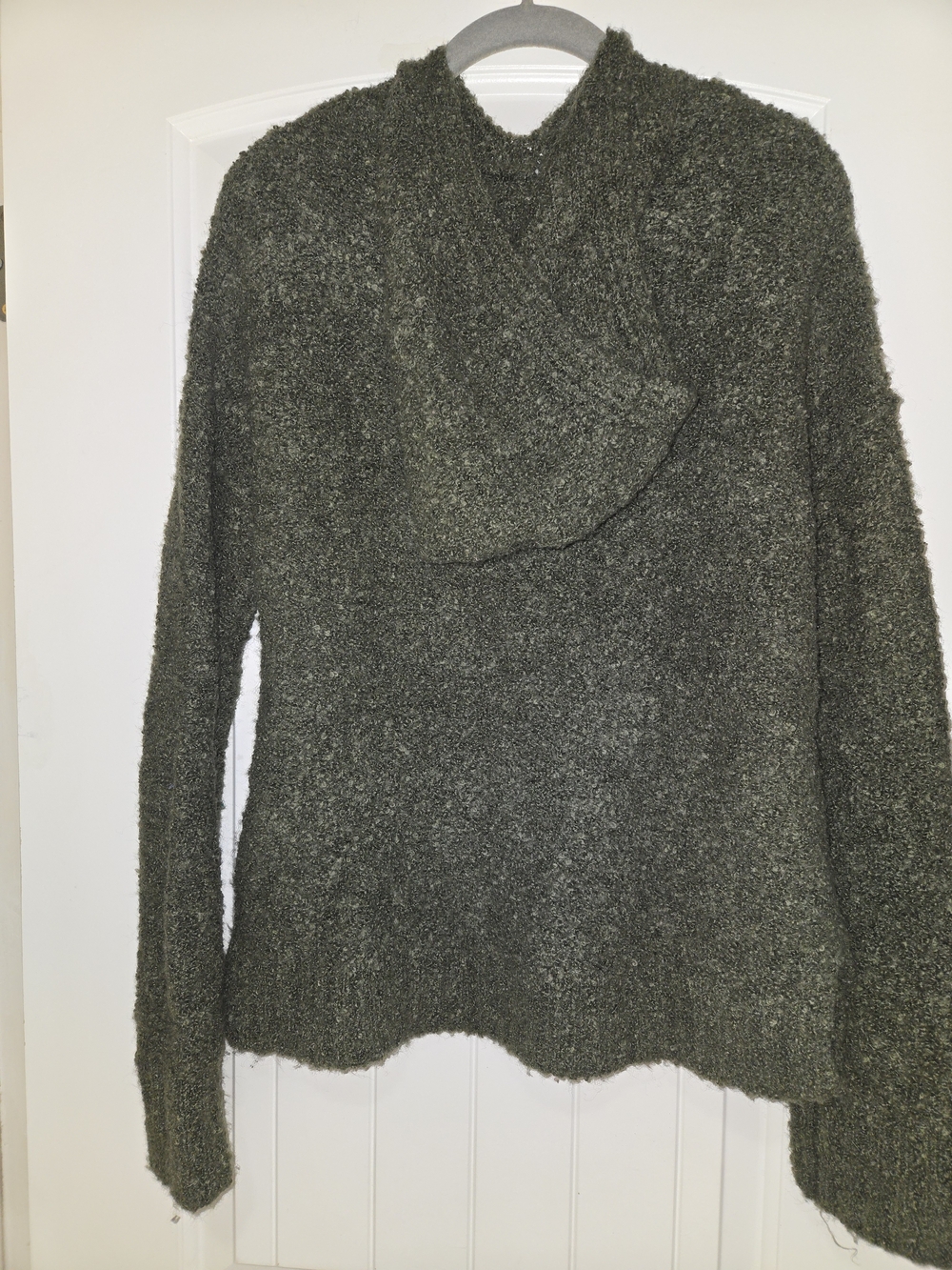 NWOT The Softest Ever Blanket-Like Green Hooded Sweater